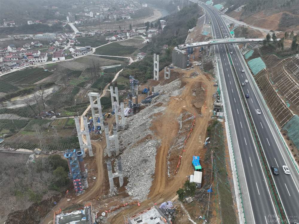 ȫ���(f��)����(f��)�a(ch��n)�������@�l���ٹ�·�����M(j��n)չ��